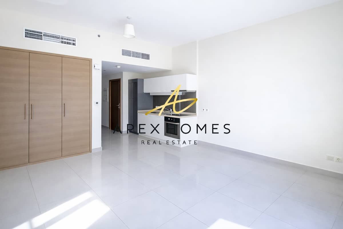 studio freehold apartment in Downtown Dubai — photo 2 of 5