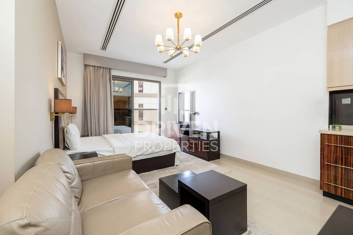 studio freehold apartment in Downtown Dubai — photo 2 of 5