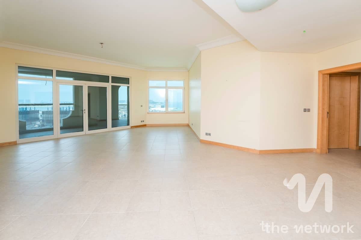 3-bedroom freehold apartment in Palm Jumeirah — photo 1 of 4