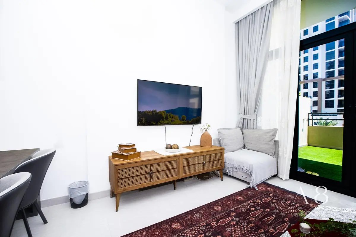 1-bedroom freehold apartment in Town Square — photo 4 of 4