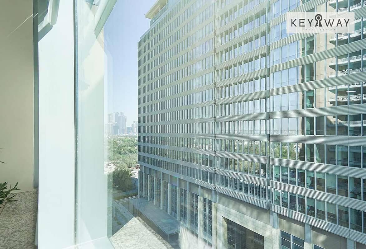 1-bedroom freehold apartment in DIFC — photo 1 of 4