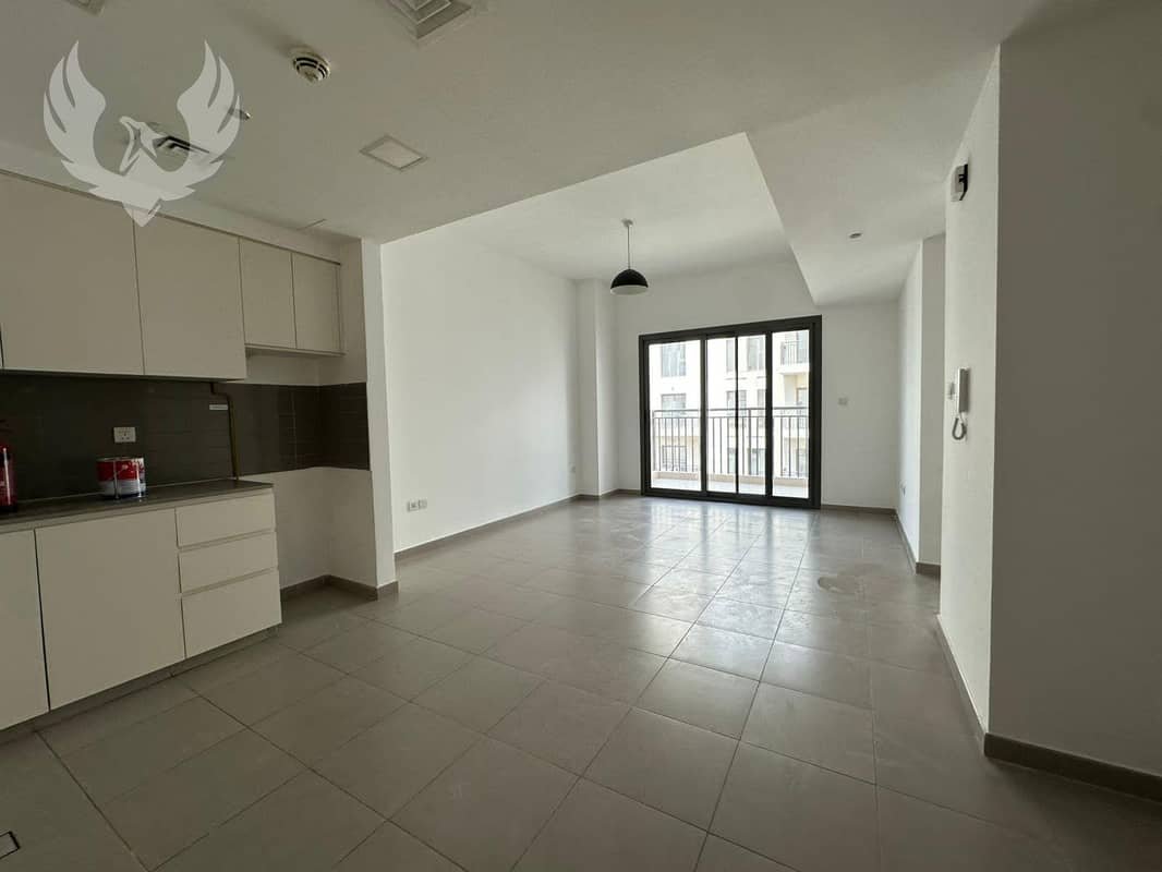 1-bedroom freehold apartment in Town Square — photo 3 of 4