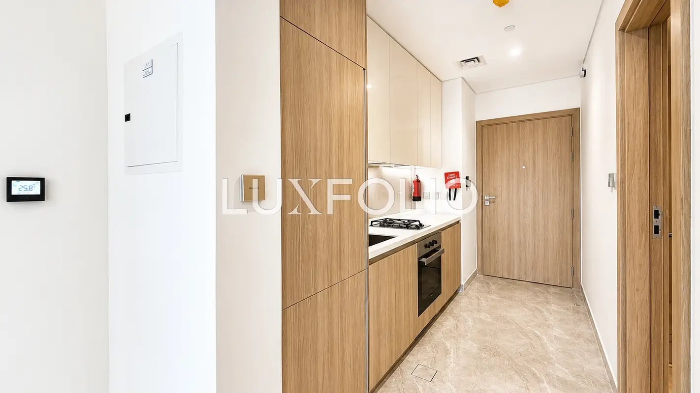 studio freehold apartment in Business Bay — photo 5 of 5