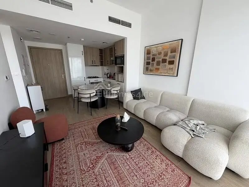1-bedroom freehold apartment in Town Square — photo 4 of 4