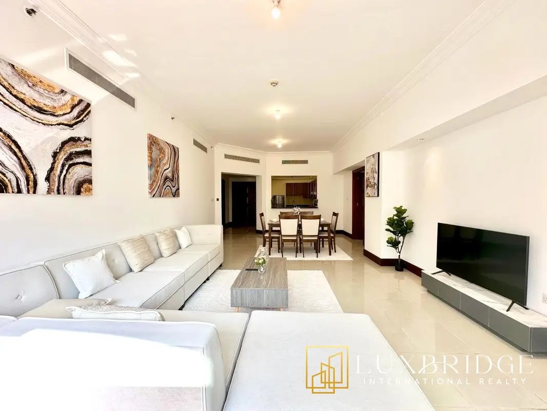 2-bedroom freehold apartment in Palm Jumeirah — photo 1 of 5