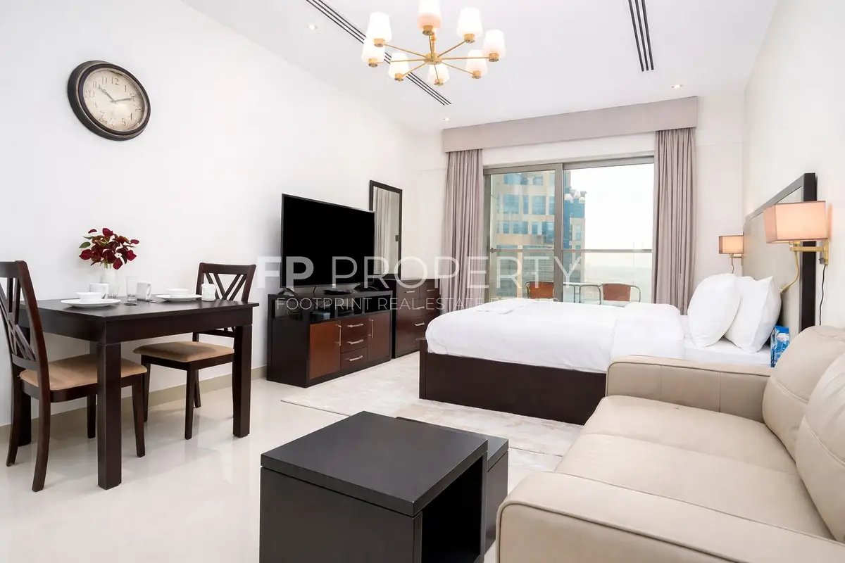studio freehold apartment in Downtown Dubai — photo 3 of 5