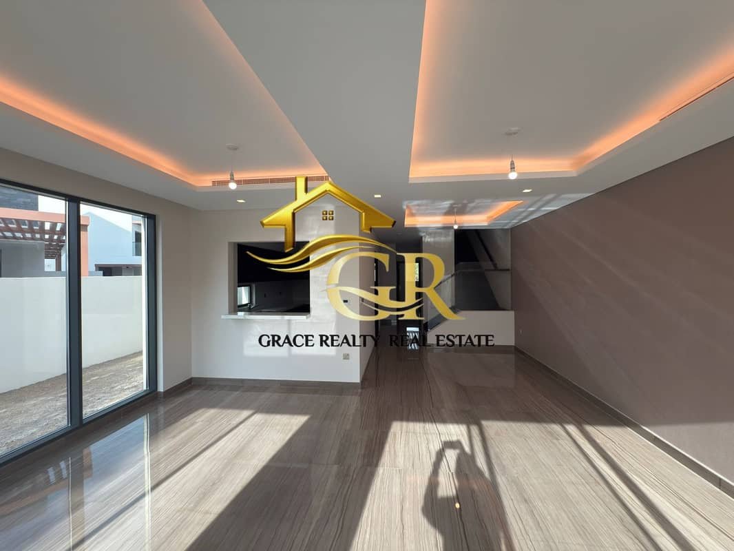 6-bedroom freehold apartment in DAMAC Hills — photo 3 of 4
