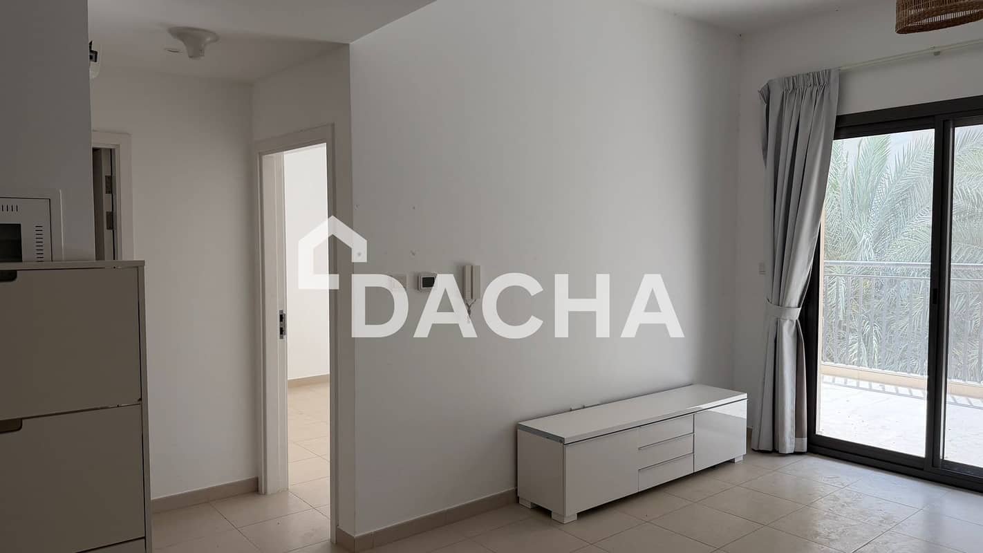 1-bedroom freehold apartment in Town Square — photo 3 of 4