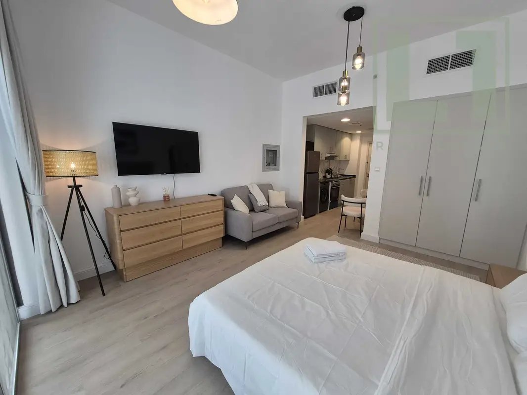 studio freehold apartment in DAMAC Hills — photo 2 of 4