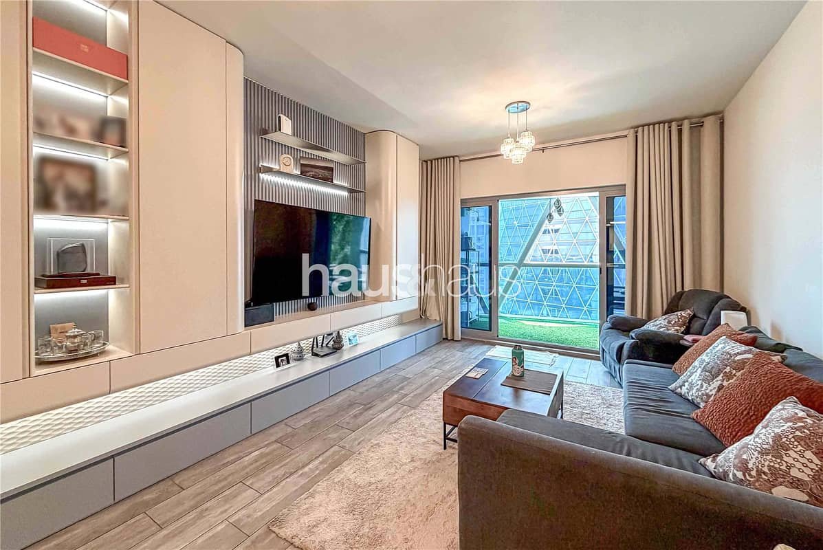 1-bedroom freehold apartment in DIFC — photo 1 of 5