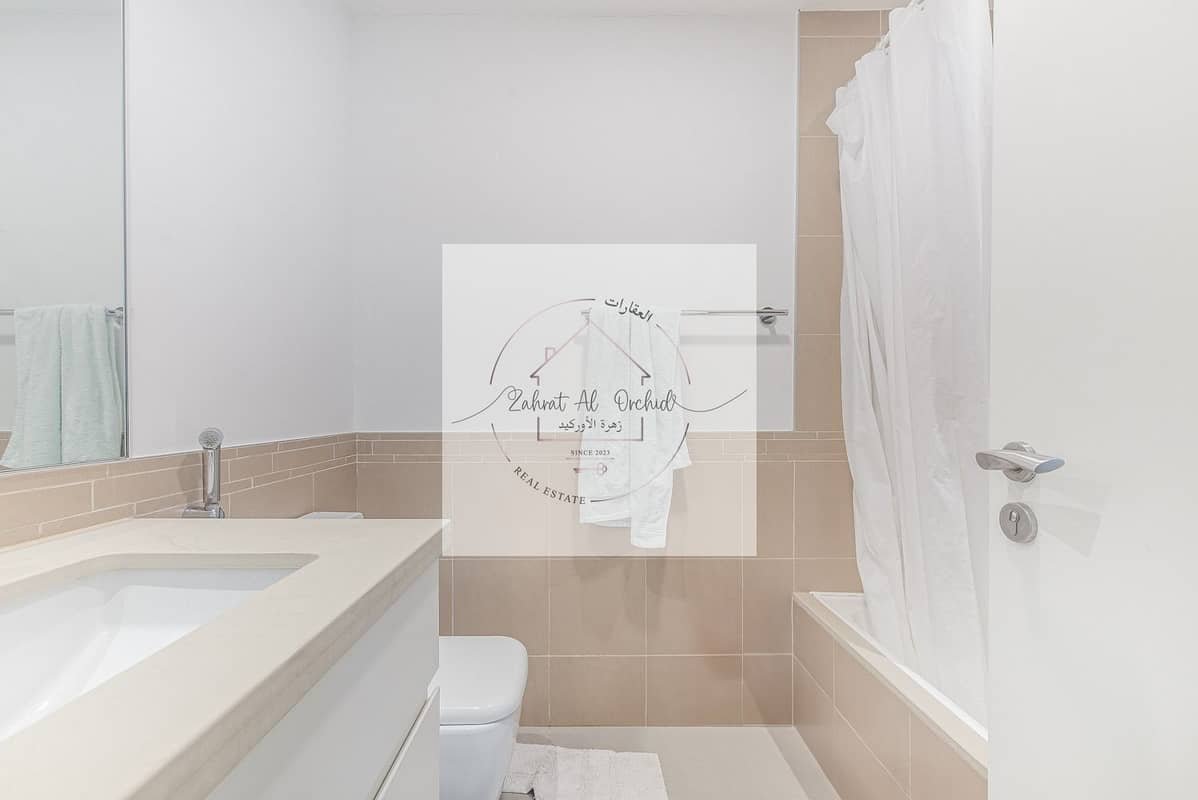 1-bedroom freehold apartment in Town Square — photo 4 of 5