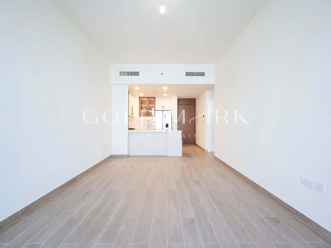 1-bedroom freehold apartment in Town Square — photo 5 of 5