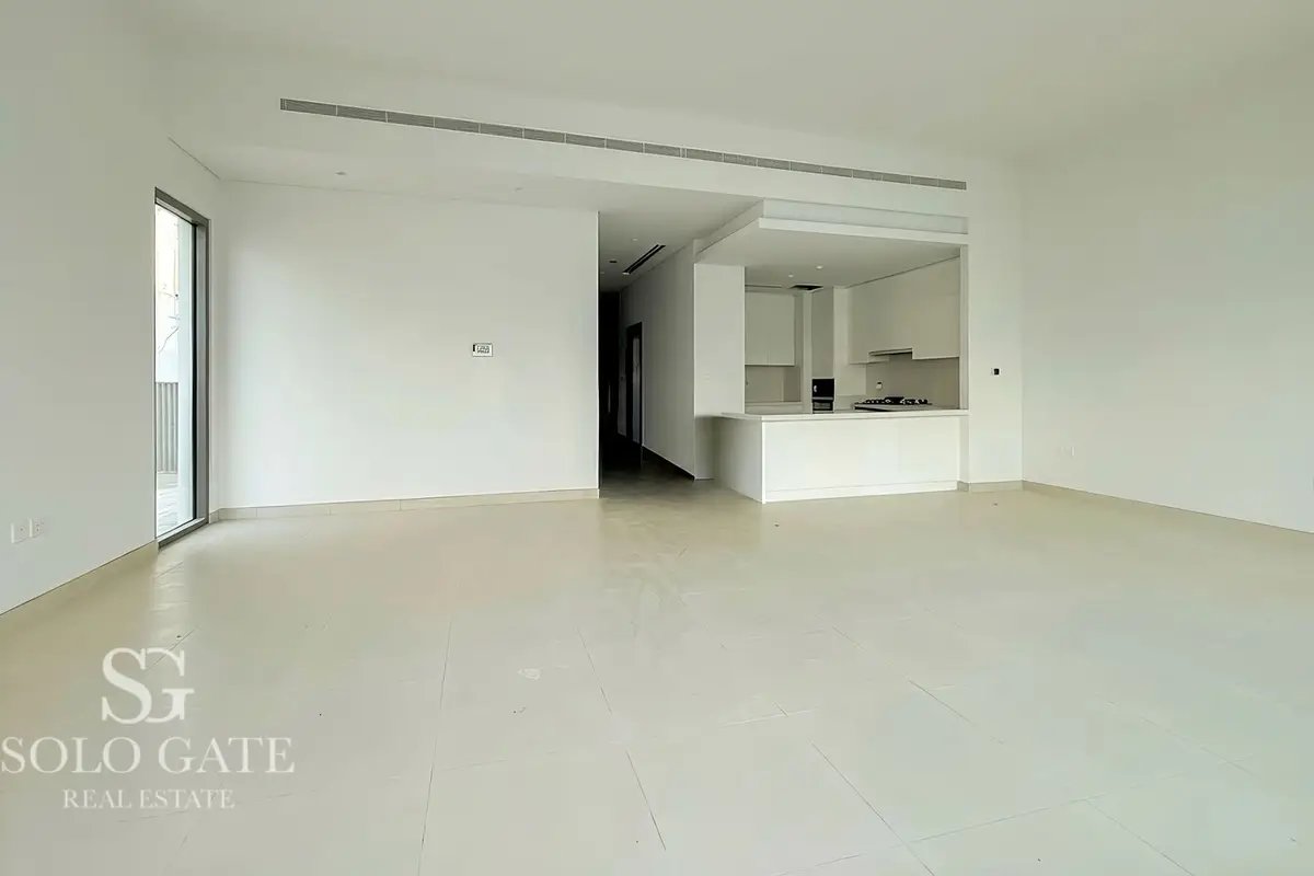4-bedroom freehold villa in Mohammed Bin Rashid City (MBR City) — photo 2 of 4