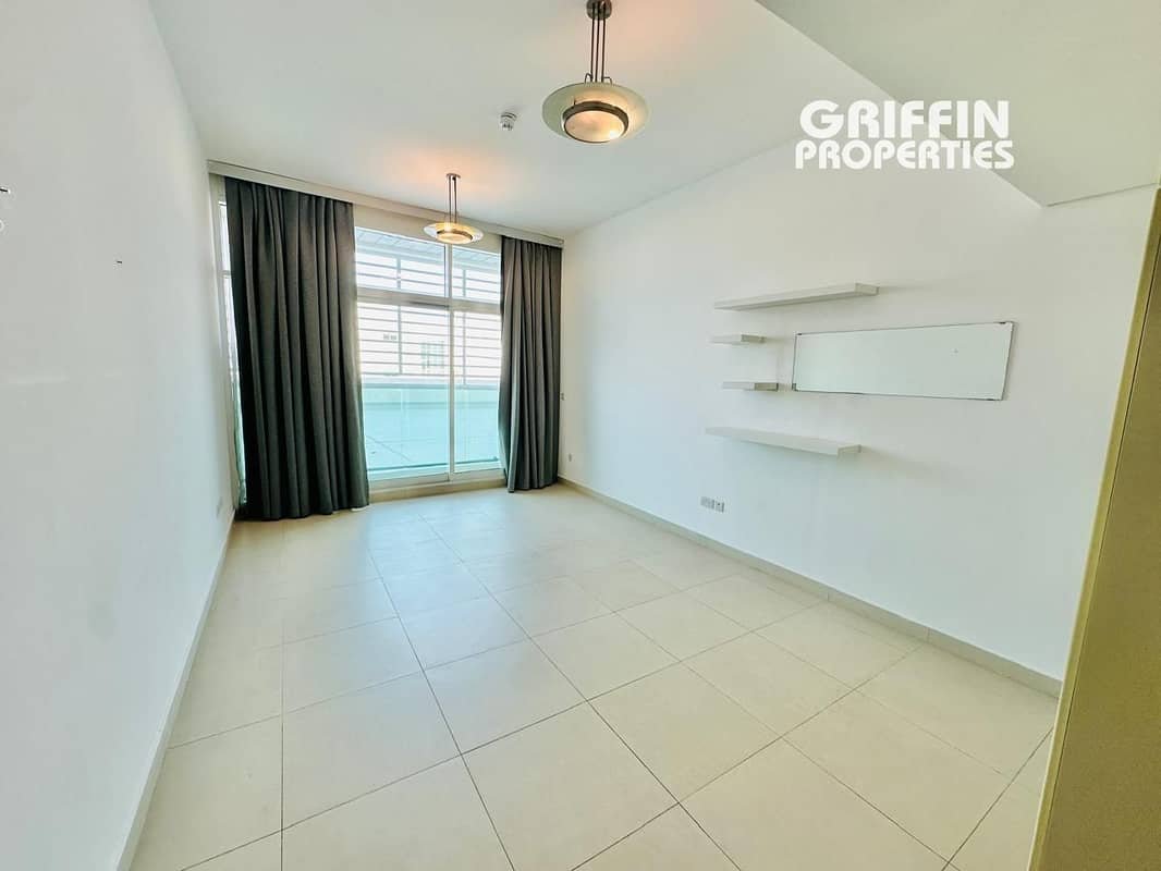 studio freehold apartment in Al Sufouh — photo 3 of 4