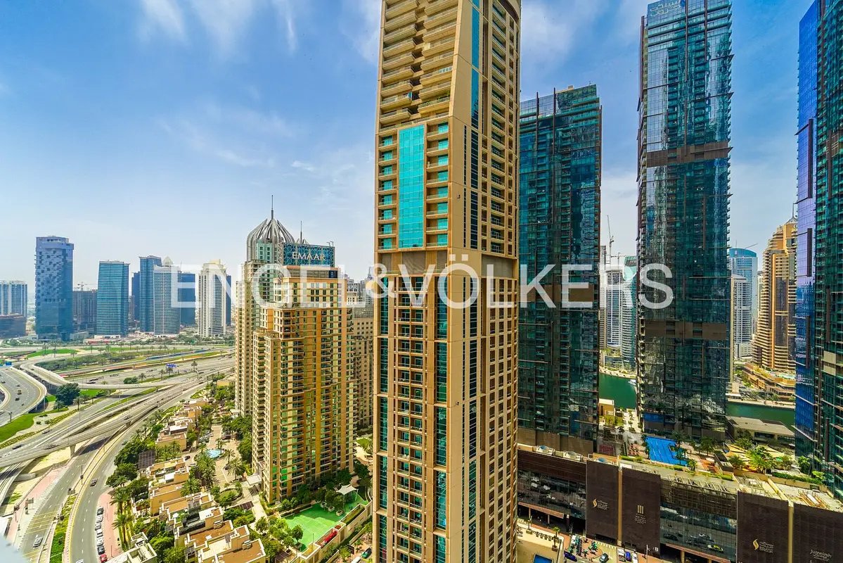 2-bedroom freehold apartment in Dubai Marina — photo 1 of 5