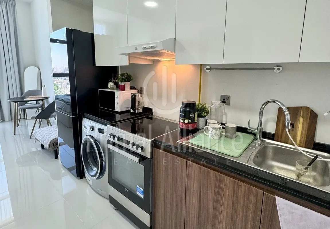 studio freehold apartment in DAMAC Hills — photo 2 of 4