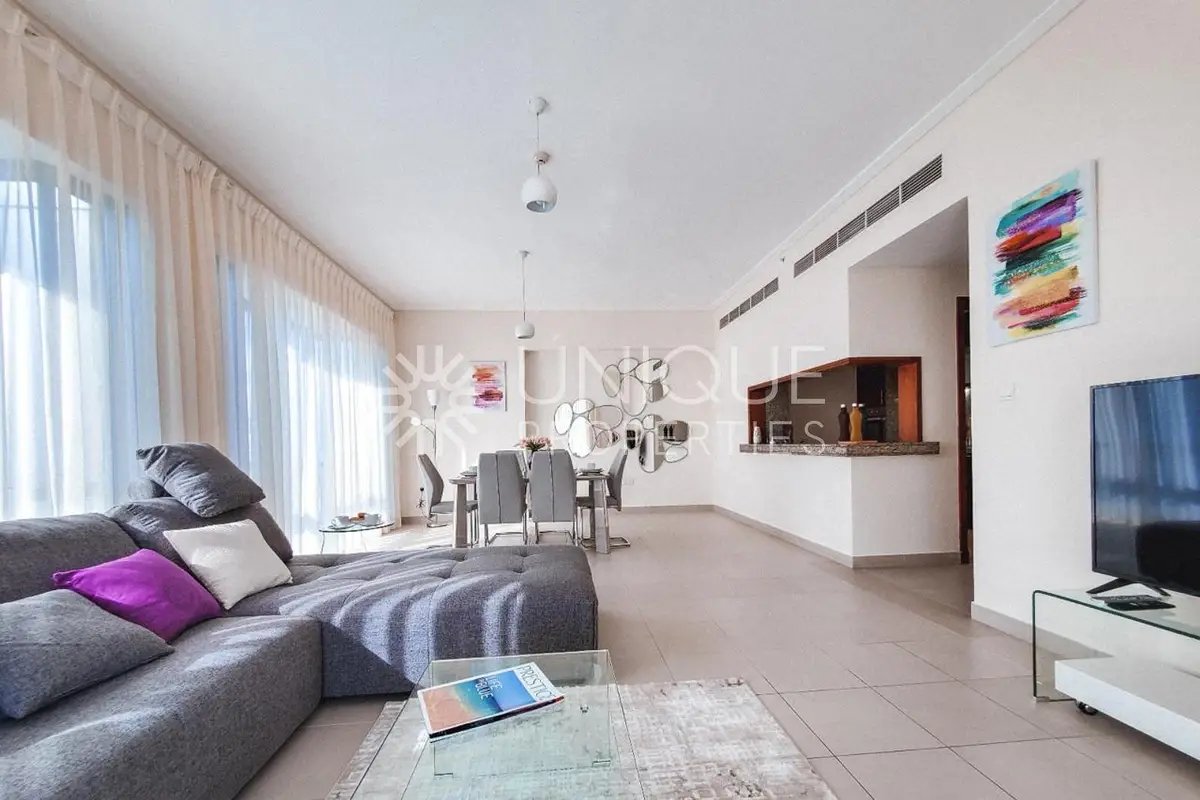 2-bedroom freehold apartment in Downtown Dubai — photo 1 of 5