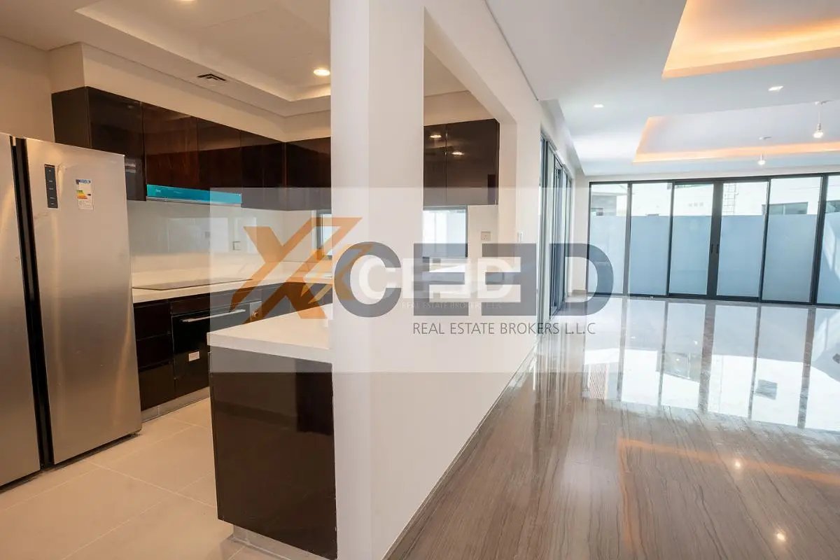 6-bedroom freehold villa in DAMAC Hills — photo 4 of 4