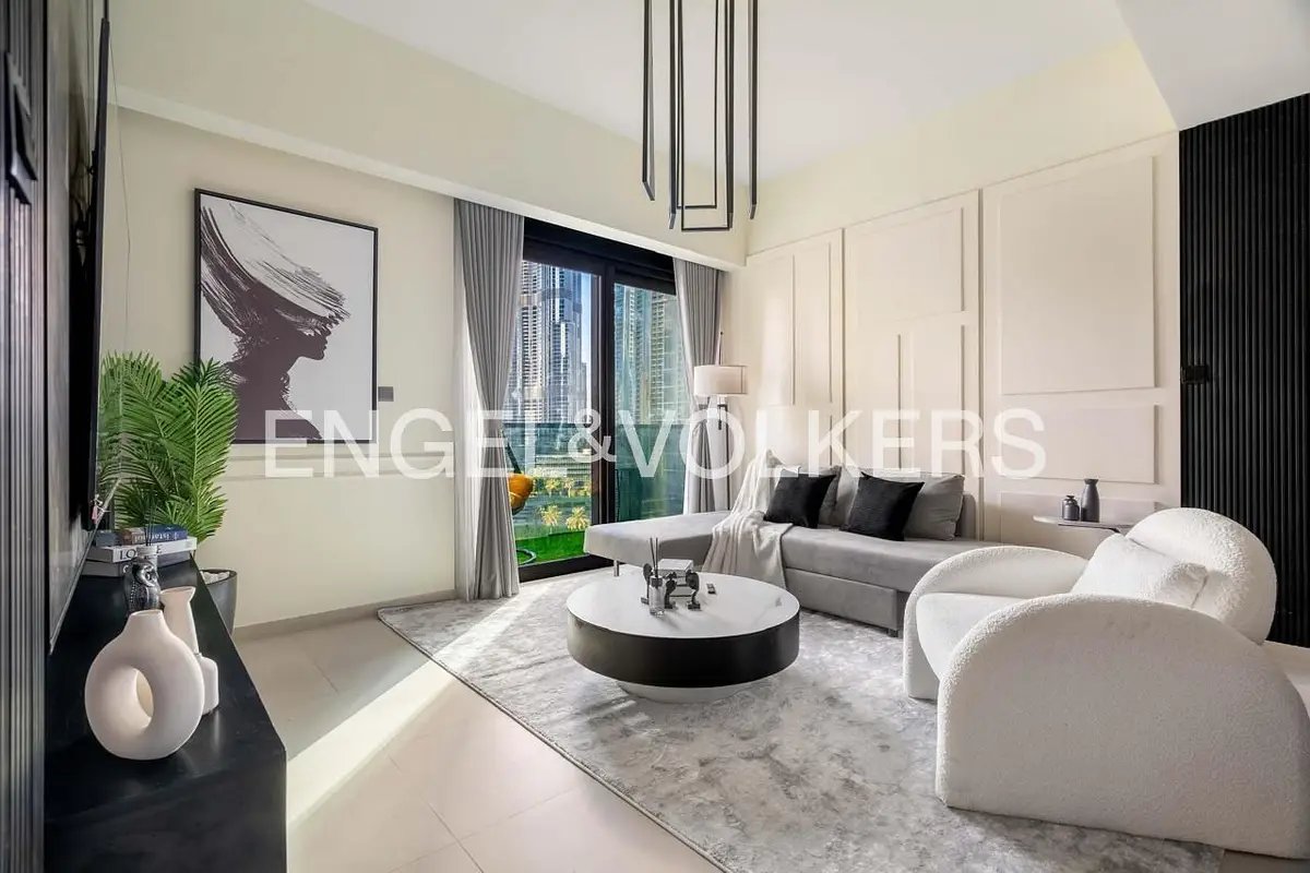2-bedroom freehold apartment in Downtown Dubai — photo 1 of 5