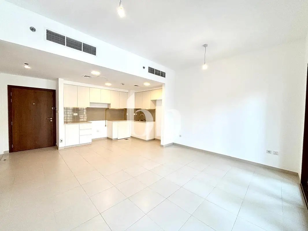 2-bedroom freehold apartment in Town Square — photo 4 of 4