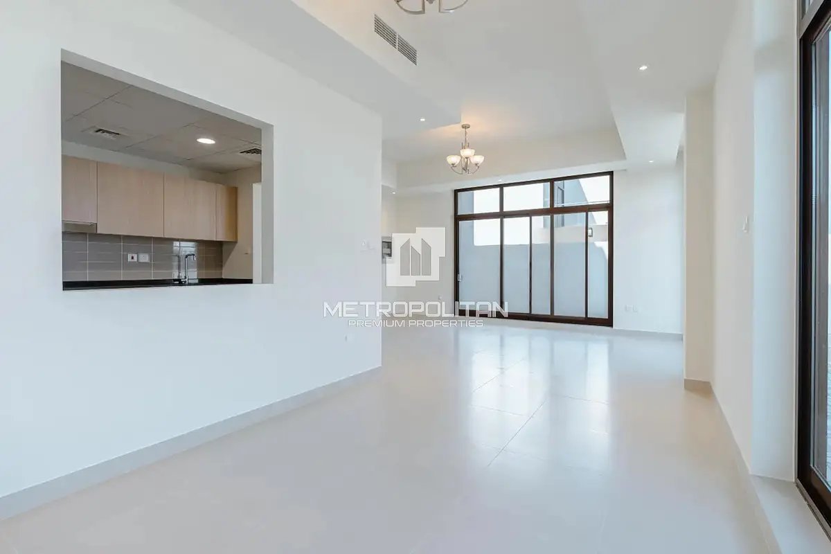 4-bedroom freehold villa in Mohammed Bin Rashid City (MBR City) — photo 2 of 4