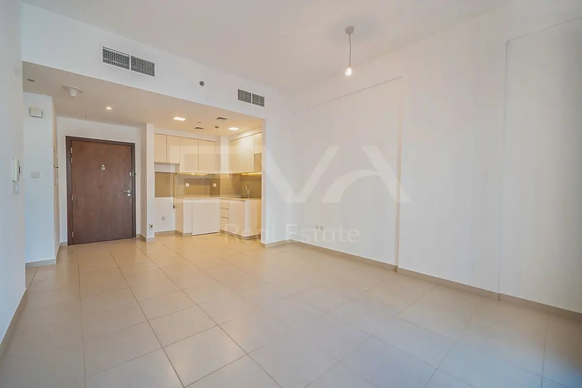 1-bedroom freehold apartment in Town Square — photo 4 of 4