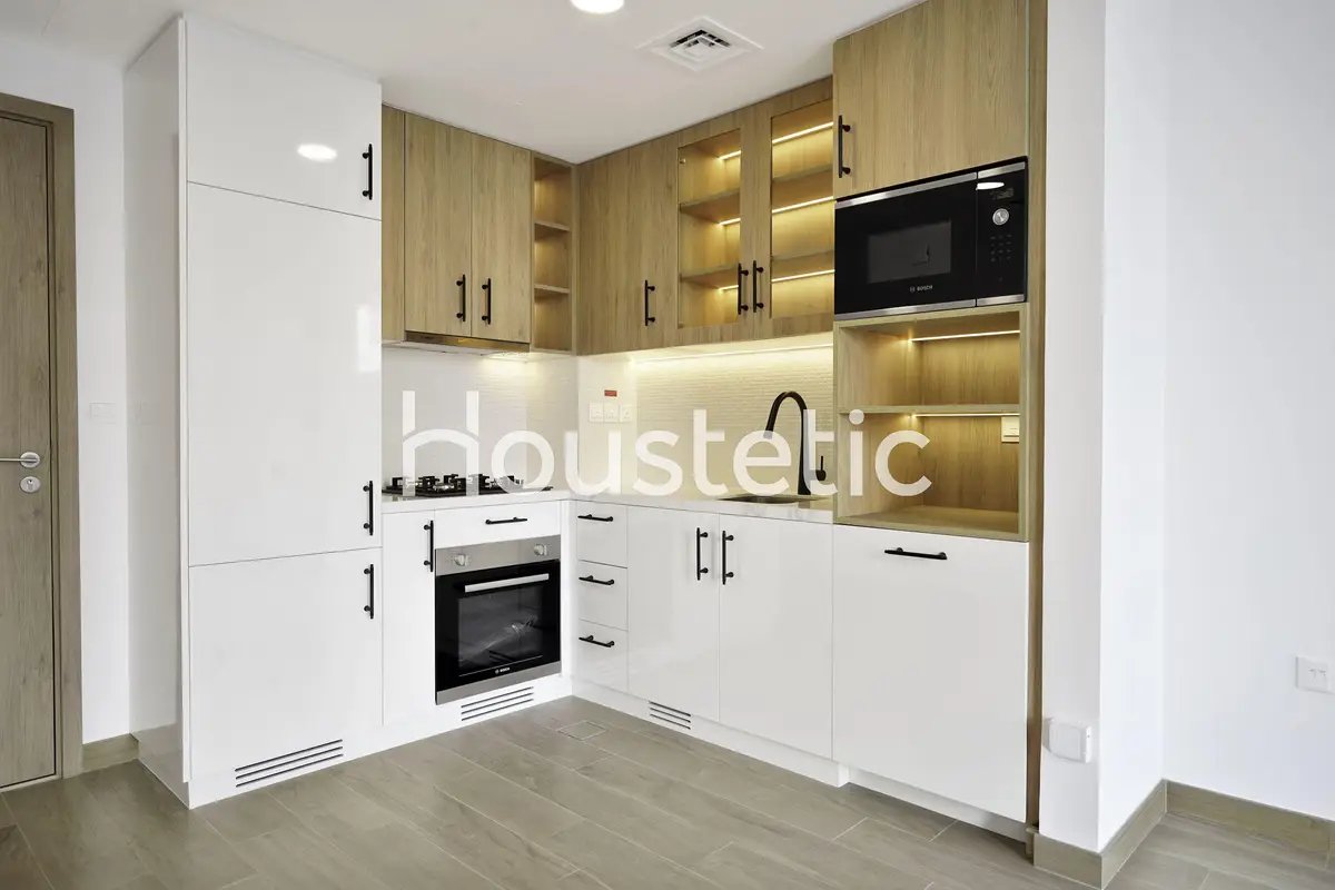 1-bedroom freehold apartment in Town Square — photo 4 of 4
