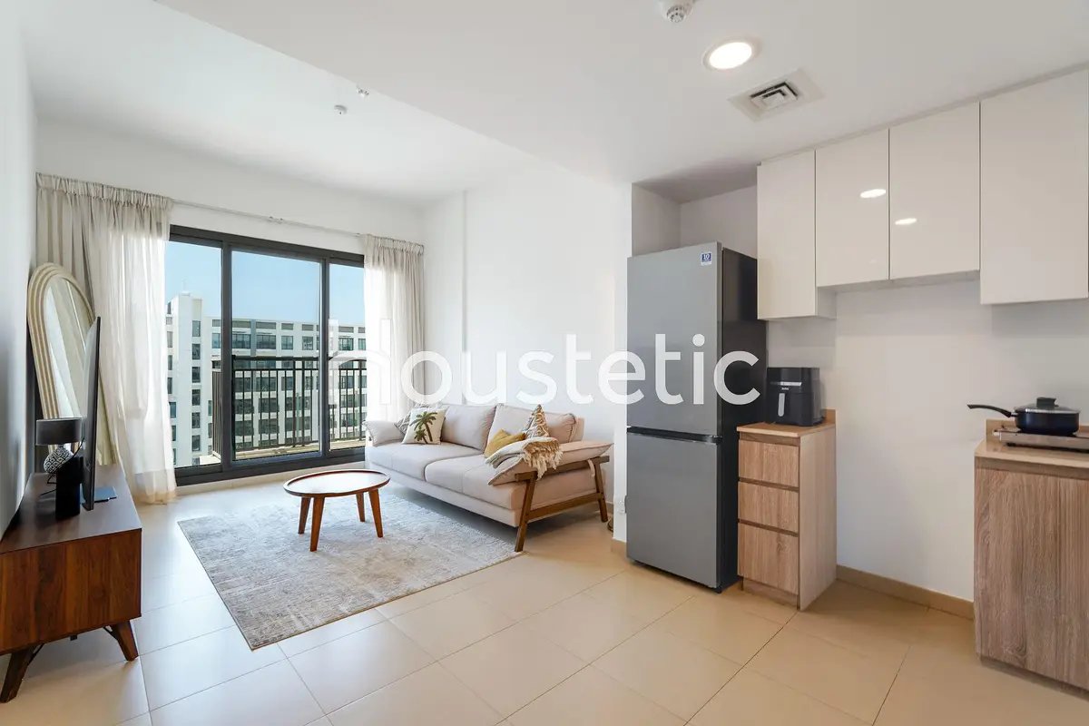 1-bedroom freehold apartment in Town Square — photo 1 of 4