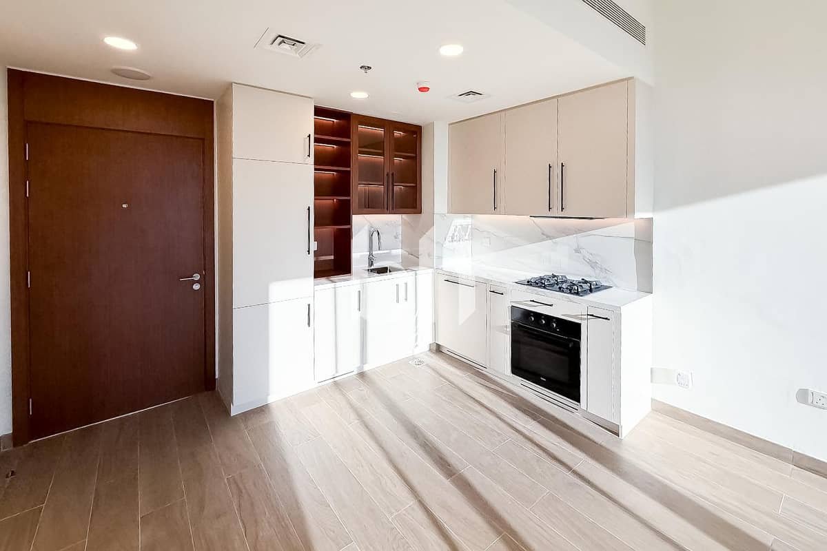 1-bedroom freehold apartment in Town Square — photo 3 of 4
