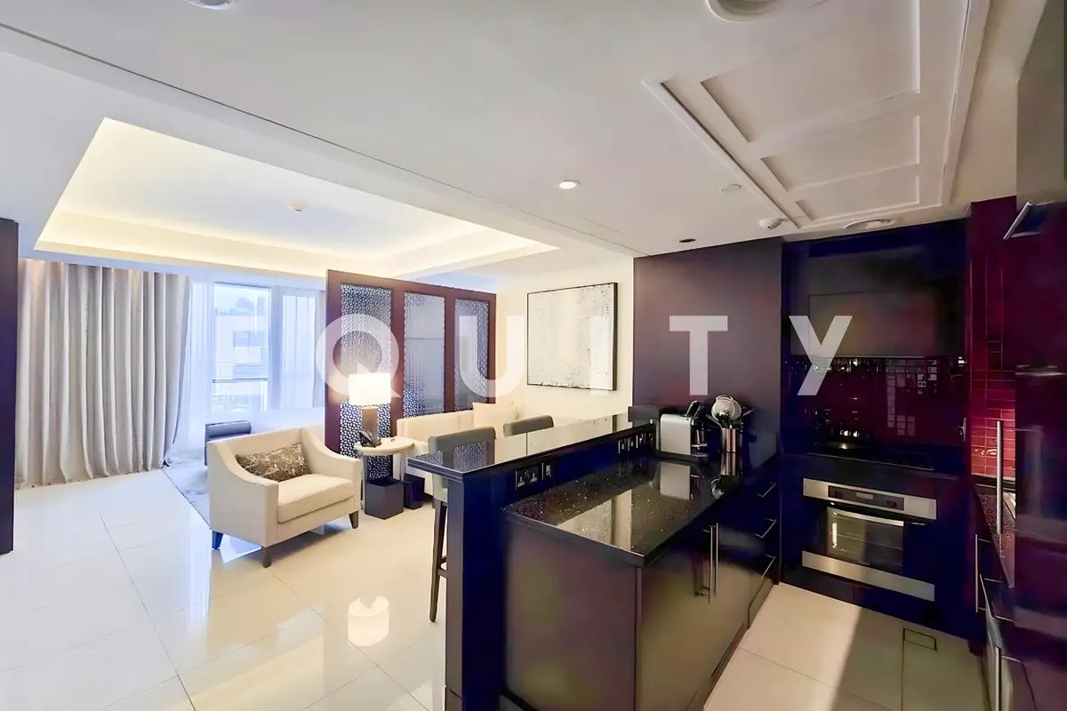 studio freehold apartment in Downtown Dubai — photo 2 of 4