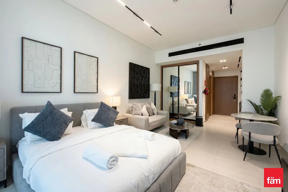 studio freehold apartment in Business Bay — photo 3 of 5