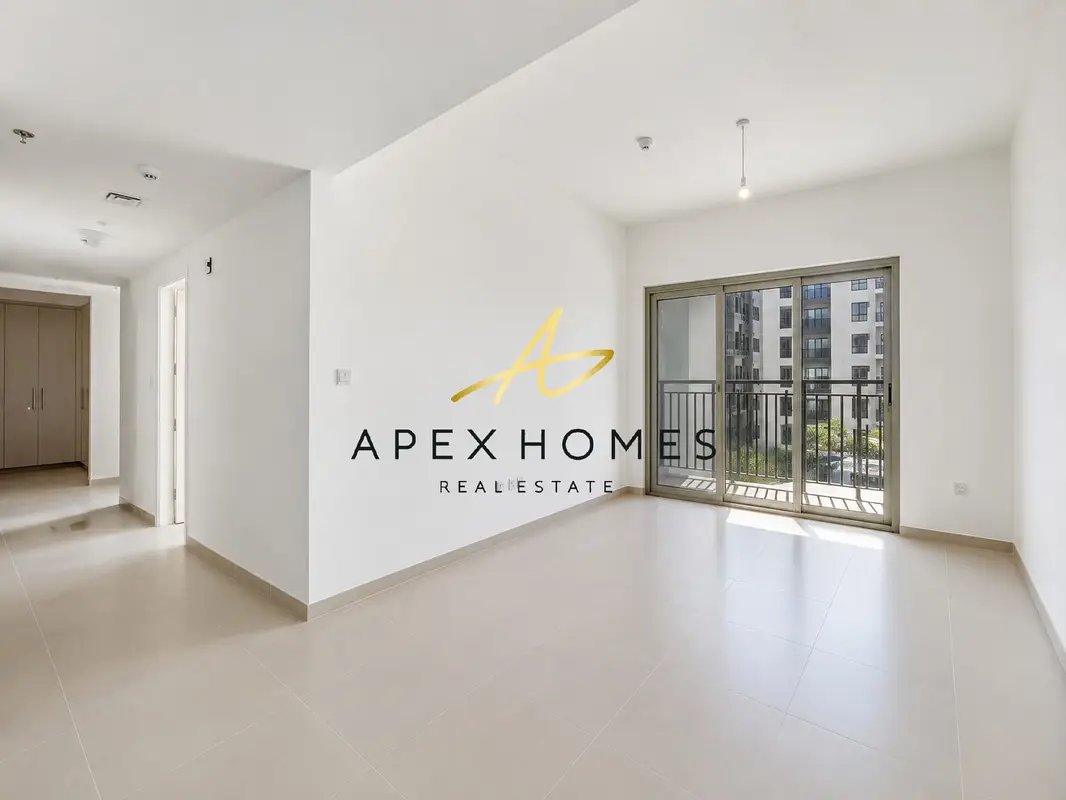 2-bedroom freehold apartment in Town Square — photo 3 of 5