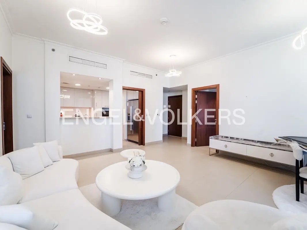 2-bedroom freehold apartment in Downtown Dubai — photo 1 of 4