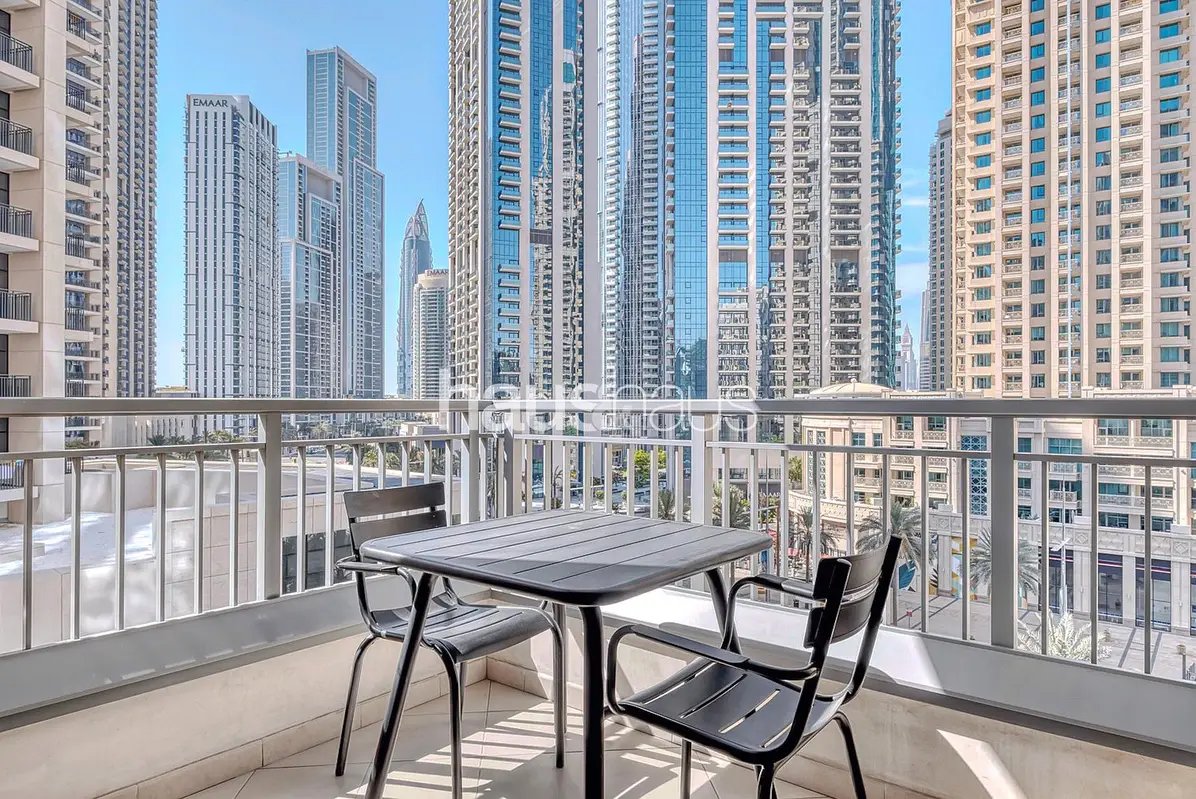 2-bedroom freehold apartment in Downtown Dubai — photo 1 of 4