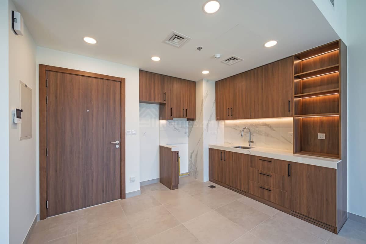 1-bedroom freehold apartment in Town Square — photo 3 of 4