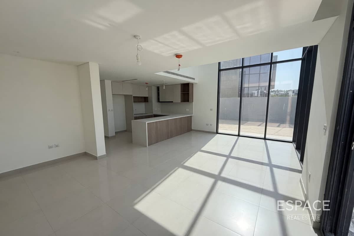 4-bedroom freehold villa in Mudon — photo 3 of 4