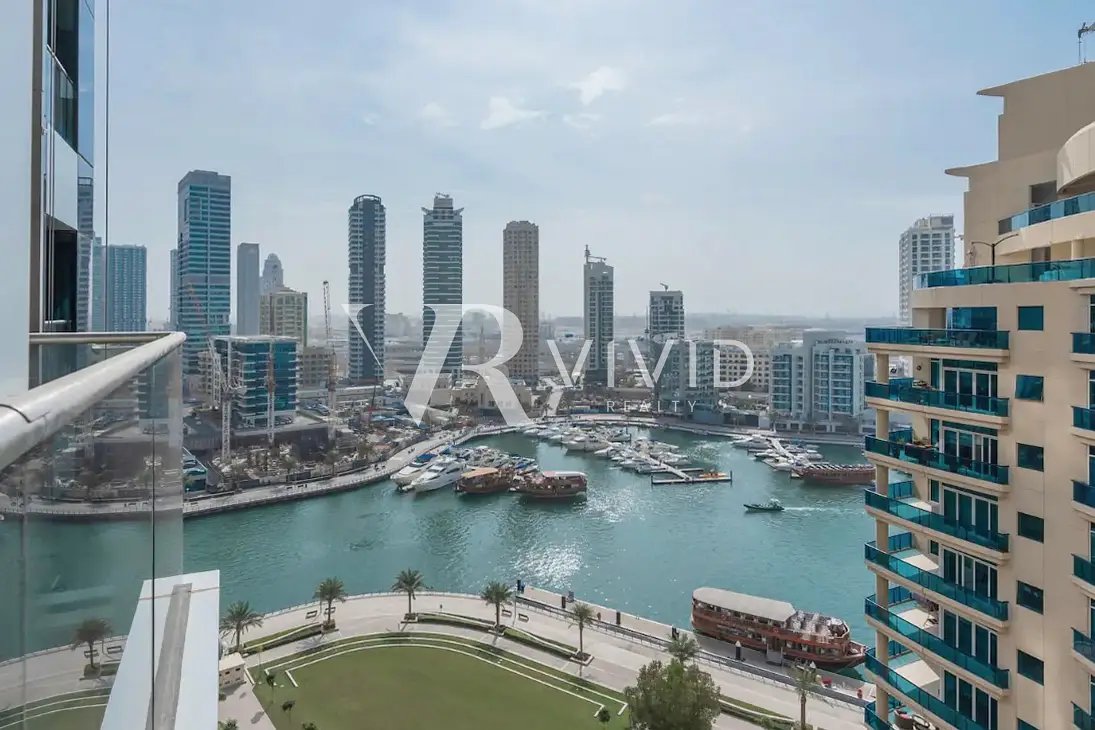 studio freehold apartment in Dubai Marina — photo 1 of 5