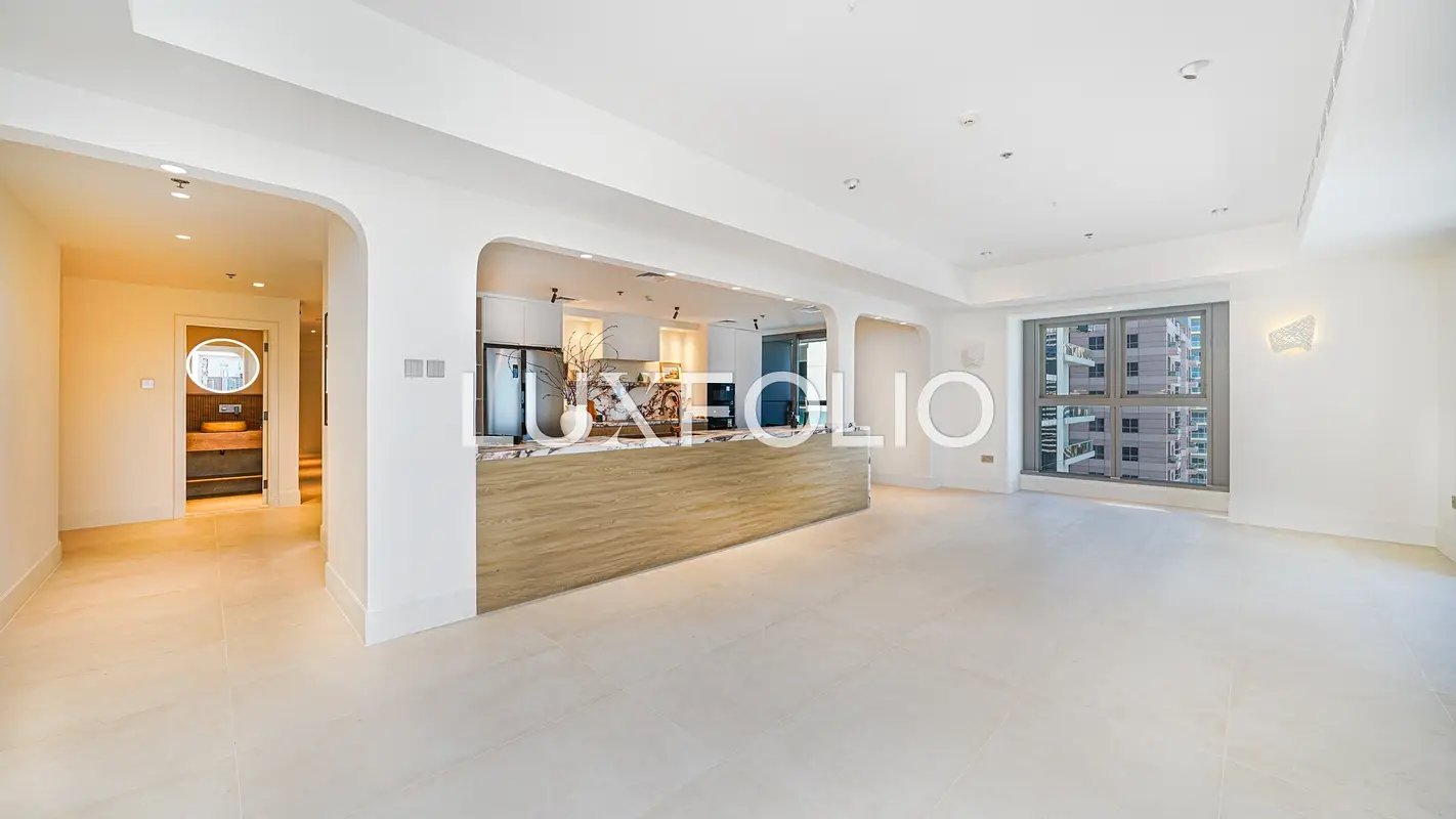 3-bedroom freehold apartment in Dubai Marina — photo 1 of 4