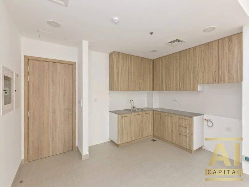 2-bedroom freehold apartment in Town Square — photo 3 of 4