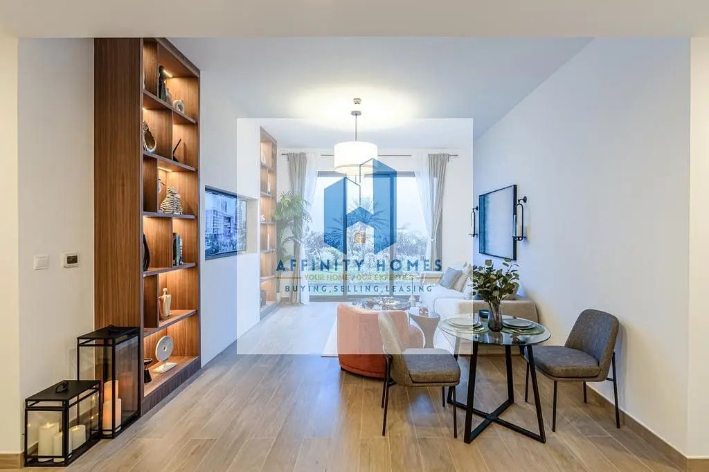 3-bedroom freehold apartment in Town Square — photo 5 of 5