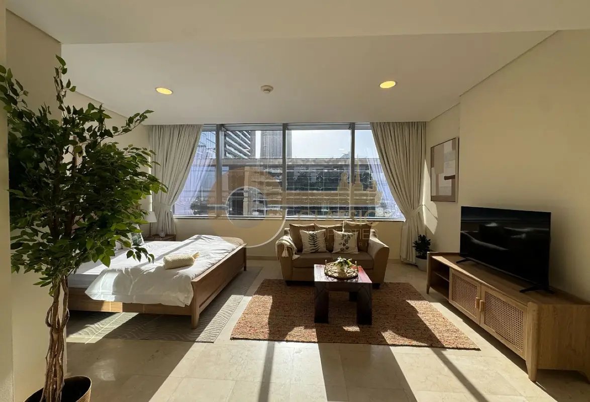 studio freehold apartment in DIFC — photo 2 of 4