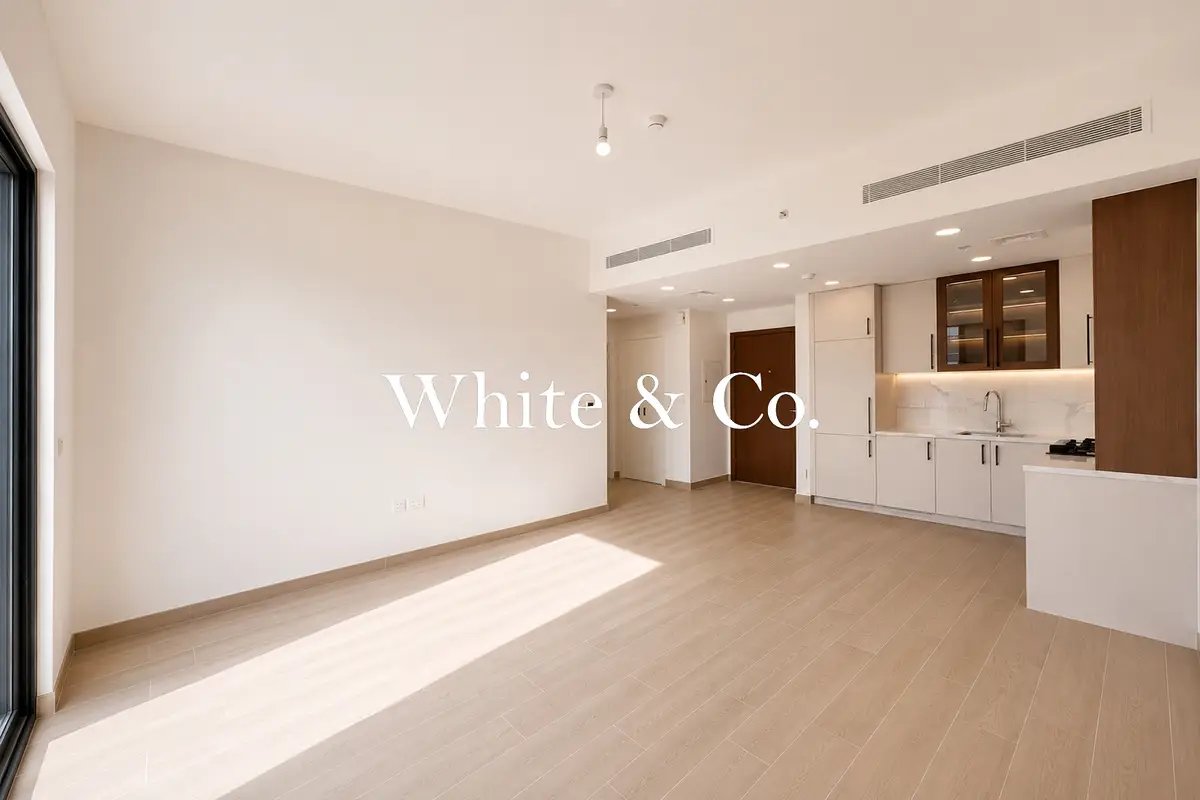 1-bedroom freehold apartment in Town Square — photo 4 of 4