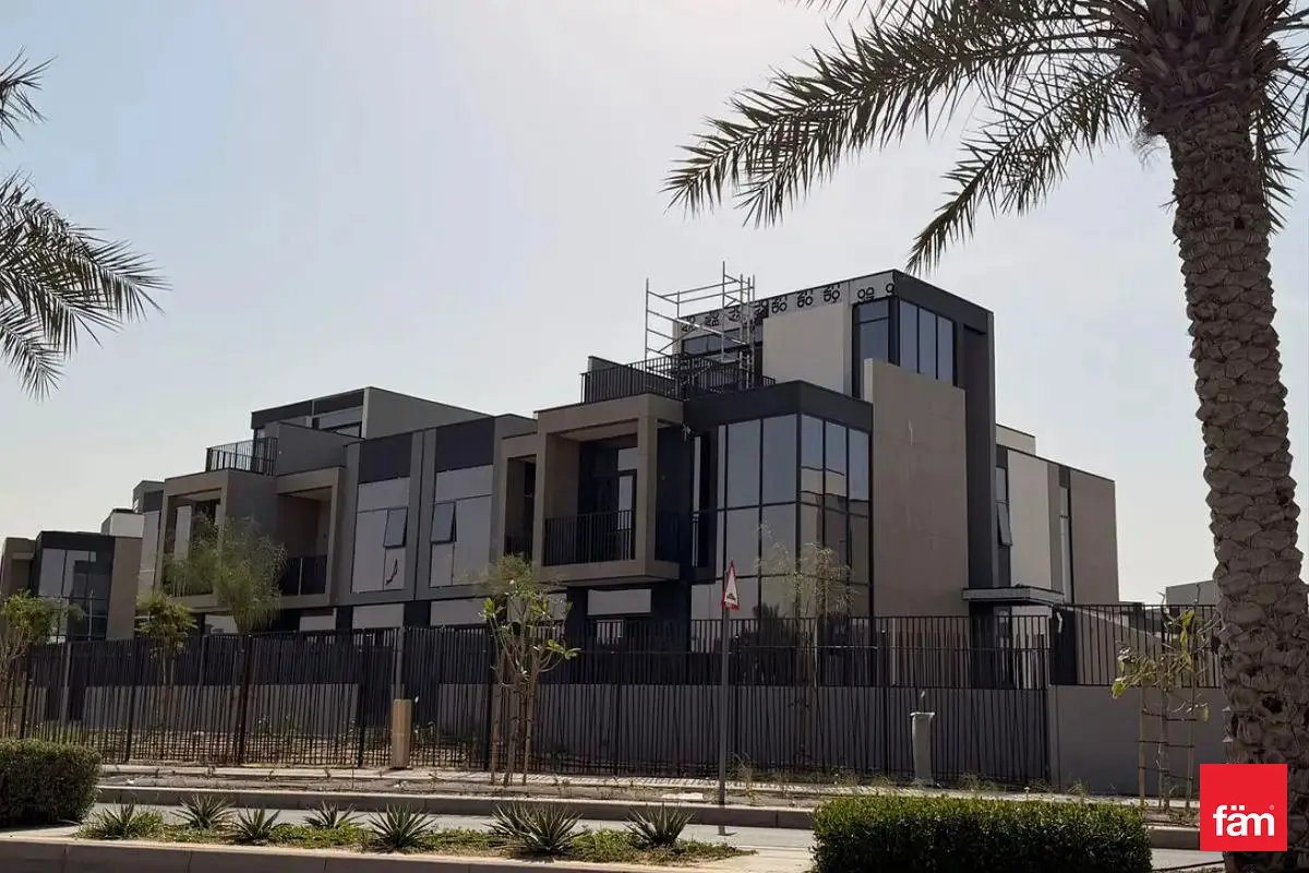 3-bedroom freehold villa in Mudon — photo 2 of 4