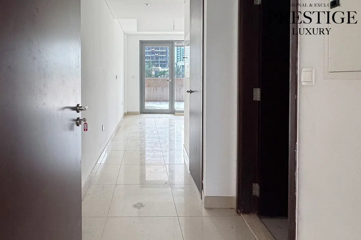 studio freehold apartment in Downtown Dubai — photo 4 of 4