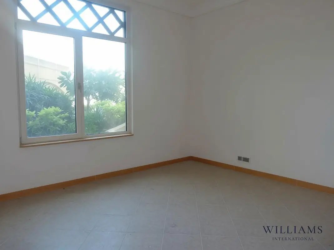 2-bedroom freehold apartment in Palm Jumeirah — photo 4 of 4