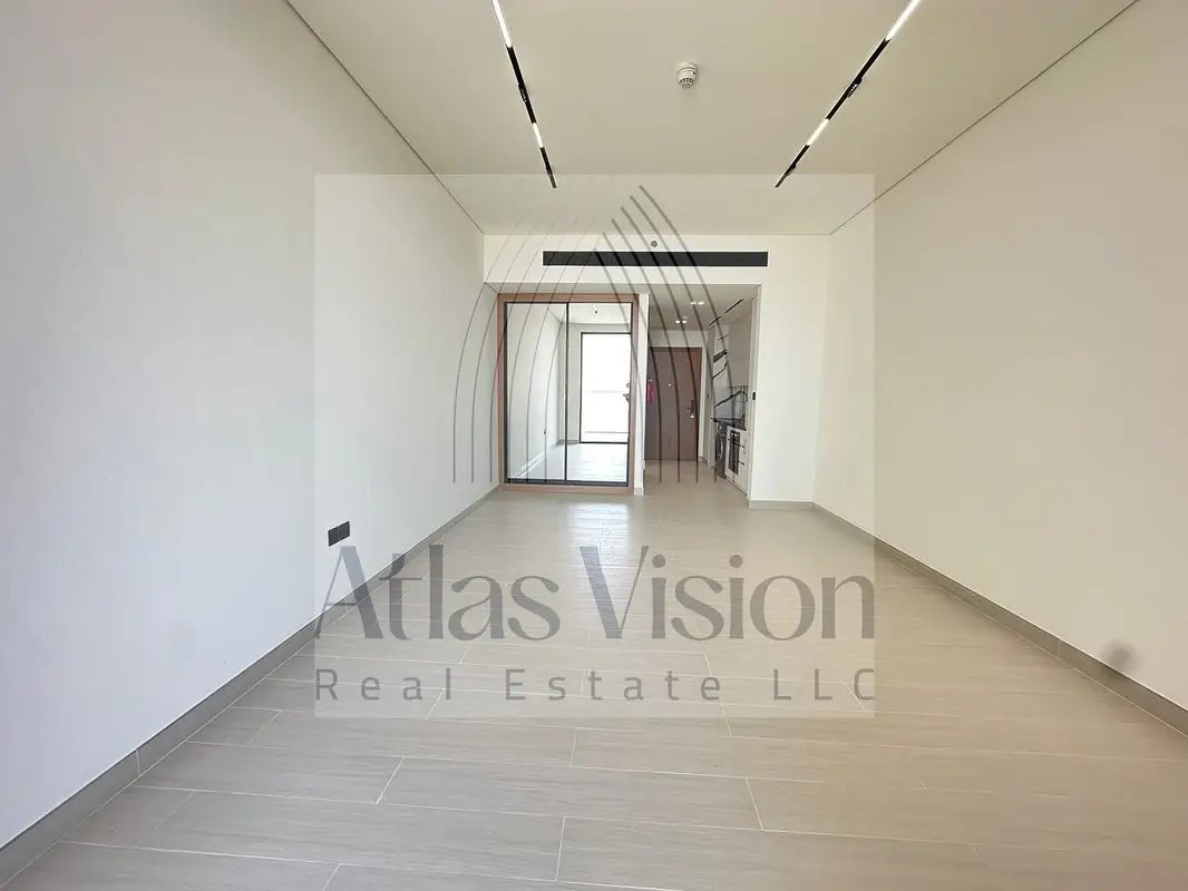 studio freehold apartment in Business Bay — photo 4 of 4