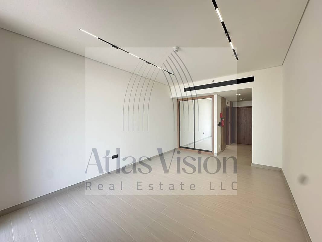 studio freehold apartment in Business Bay — photo 3 of 4
