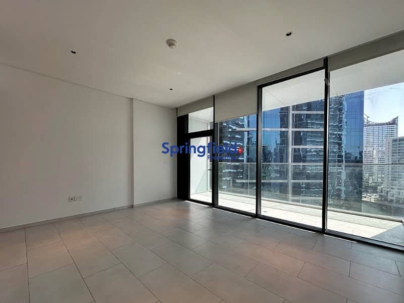 studio freehold apartment in Business Bay — photo 4 of 5