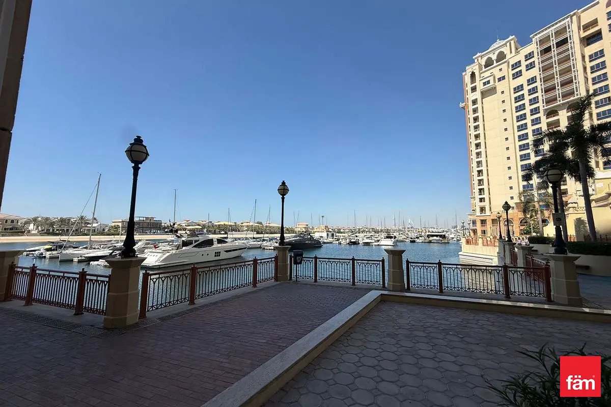 3-bedroom freehold apartment in Palm Jumeirah — photo 2 of 4