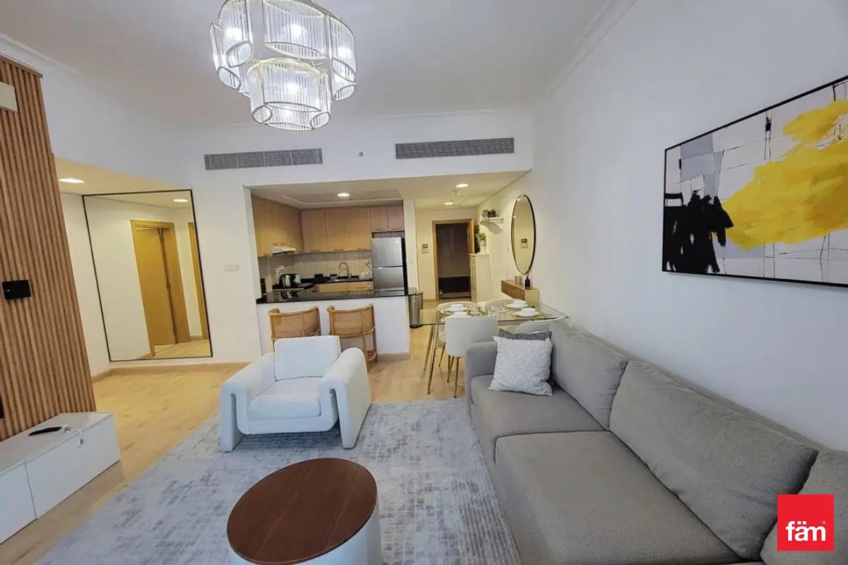 2-bedroom freehold apartment in Business Bay — photo 2 of 4